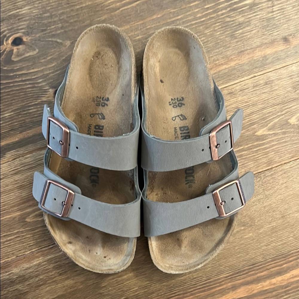 Birkenstock Women’s 36 Green/ Gray Sandals